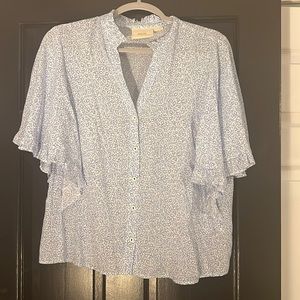 Anthropologie ruffled short-sleeve button up blouse :: Size Small